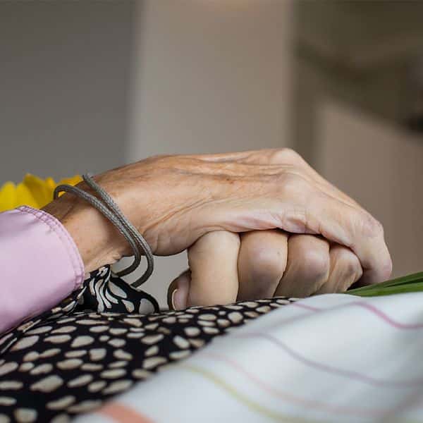 How to Care for Someone who has Died at Home